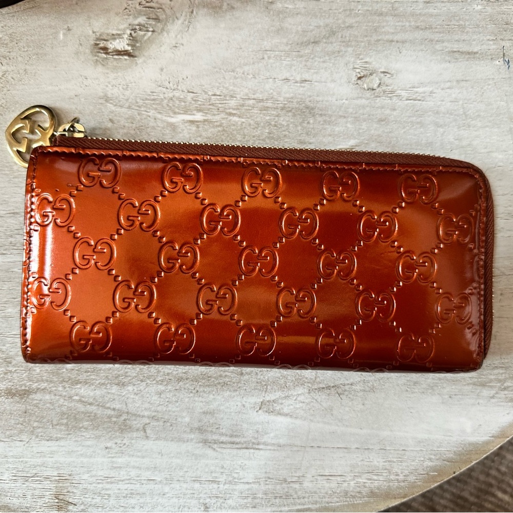 🔥SALE🔥 GUCCI Metallic Patent Leather Long Zippy Continental Wallet Copper